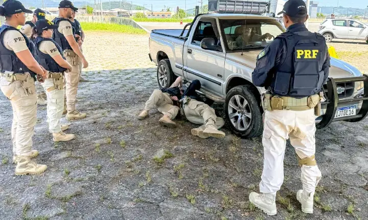 PRF mobiliza mais de 300 agentes de todo o país para reforçar segurança no Carnaval catarinense