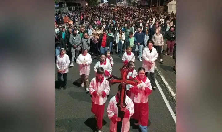 Primeiro dia da Novena reúne grande número de fiéis em preparação para a 49ª Romaria de Nossa Senhora Aparecida