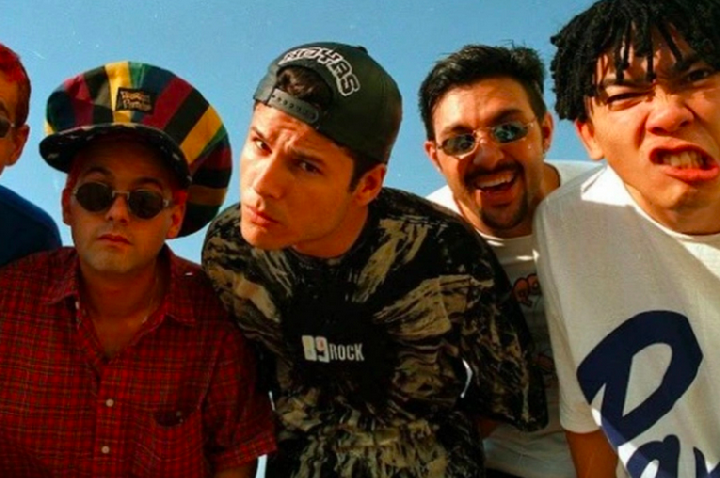 Primo de Dinho explica decisão da família de transformar cinzas dos Mamonas em árvores.