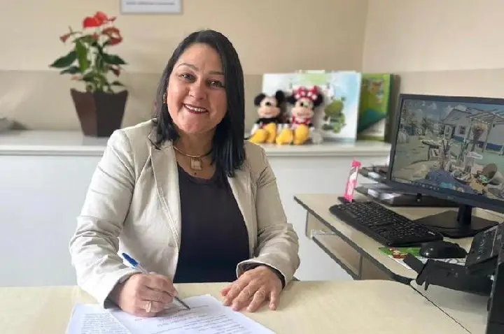 Rosana Cordeiro encerra gestão no CEIM Sonho Infantil com alegria e novos desafios profissionais.
