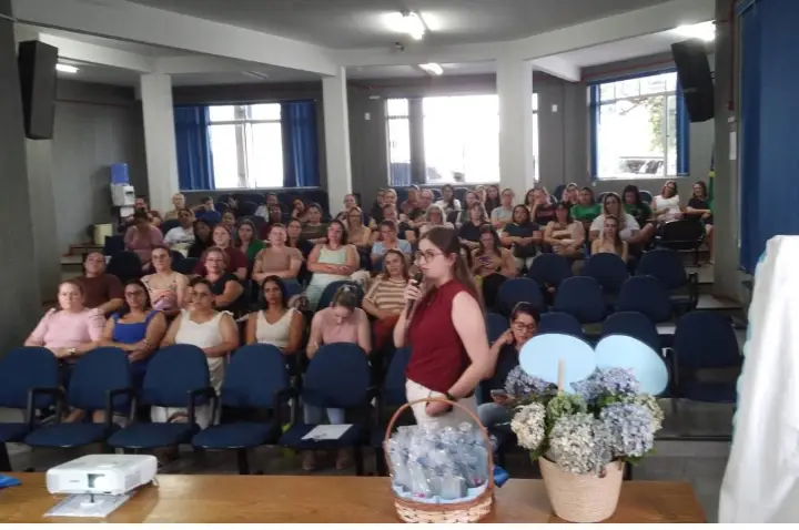 Secretaria de Educação de Campos Novos realiza programa “Fortalecer a Docência”