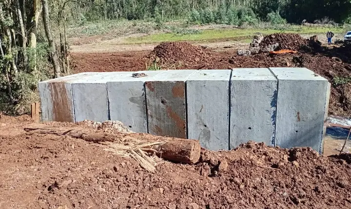 Secretaria de Obras inicia implantação de galerias na Ponte da Comunidade Pocinhos