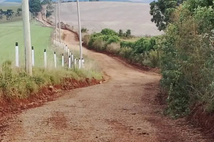 Secretaria de Obras segue com melhorias nas estradas do interior de Campos Novos