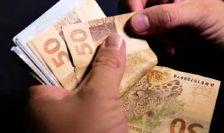 Segunda parcela do décimo terceiro deve ser paga até sexta-feira