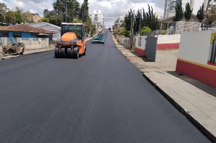 Serviços de pintura viária em Campos Novos devem voltar na próxima semana
