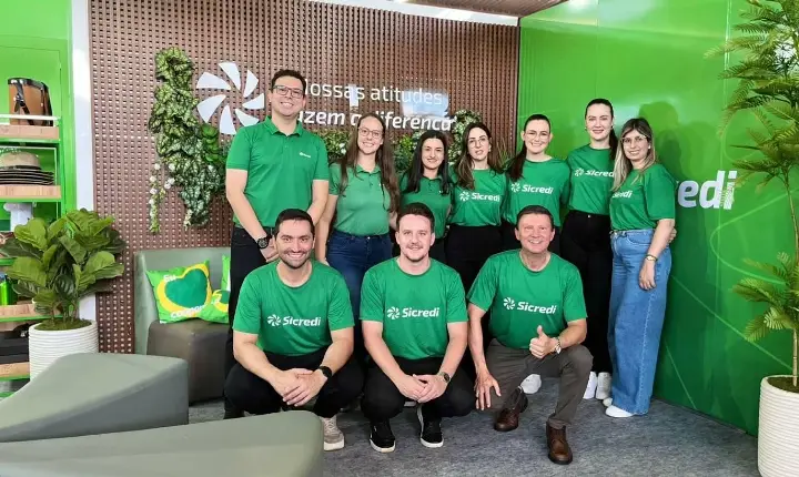 Sicredi participou da ExpoCampos 2026 reforçando compromisso com o desenvolvimento local