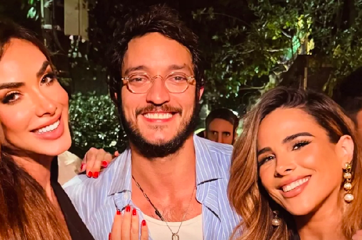 Wanessa curte festa de aniversário de Allan Souza Lima