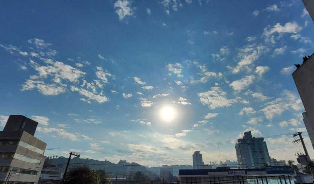 Veranico: entenda o fenômeno climático que vai atingir a região depois de dias de muito frio