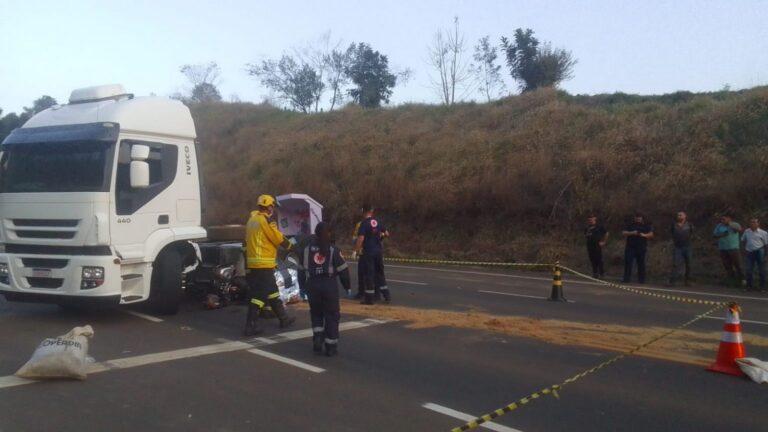 Homem morre em colisão de motocicleta com caminhão em Jaborá