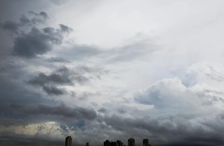 Calor intenso e risco de temporais: veja a previsão completa para esta semana em Santa Catarina.