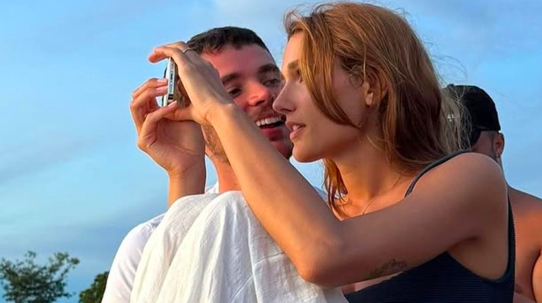 Sasha Meneghel posa em clima de romance com o marido na Fazenda Talismã