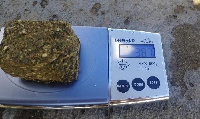Polícia Militar realiza apreensões de drogas em Campos Novos.