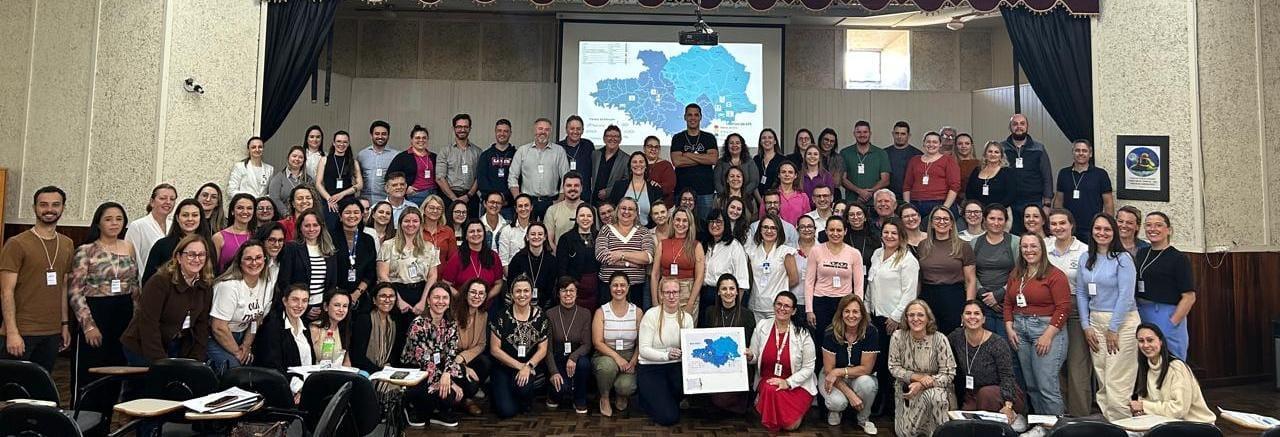 Campos Novos participa de reunião regional para fortalecimento da Rede Materno-Infantil.