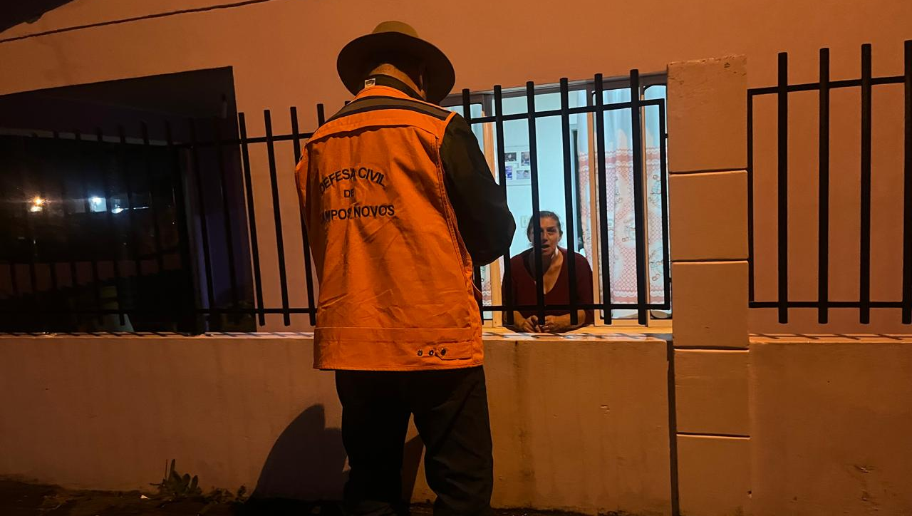 Defesa Civil registra destelhamento de casas no bairro Aparecida, em Campos Novos.