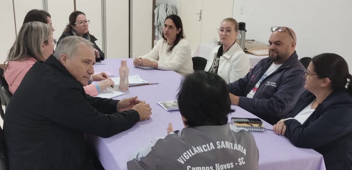 Secretaria de Assistência Social realiza reunião de rede intersetorial.