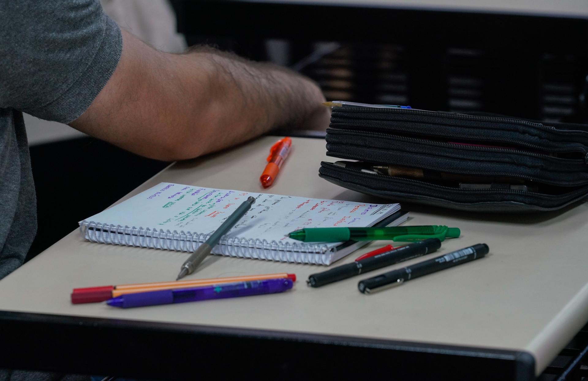 Governo de SC notifica 130 estudantes por possíveis irregularidades nos programas Universidade Gratuita e FUMDESC.