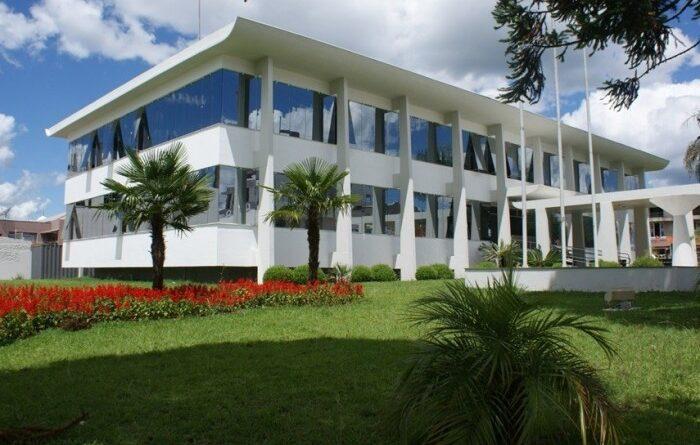 Prefeitura de Campos Novos alerta para cuidados no descarte de materiais cortantes no lixo doméstico