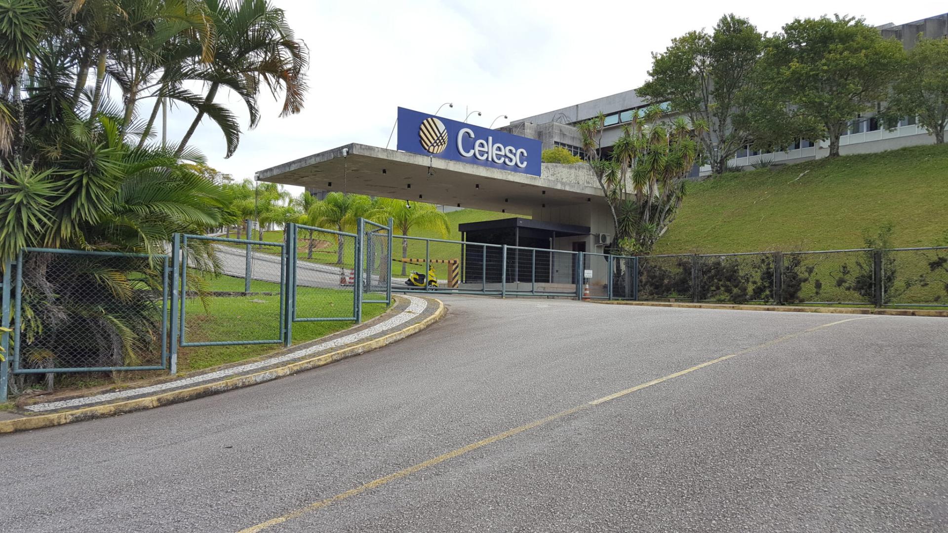 Procon SC convoca Celesc para explicar aumento no número de reclamações de faturas.