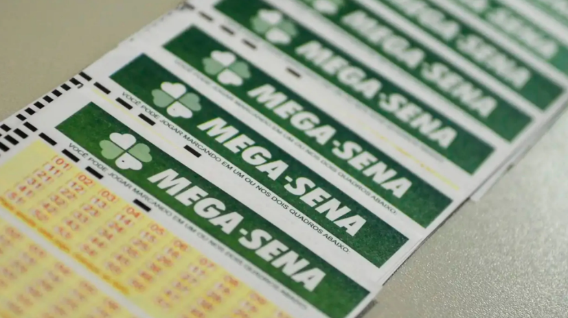 Catarinenses chegam perto do prêmio máximo da Mega-Sena, que acumula em R$ 8 milhões.