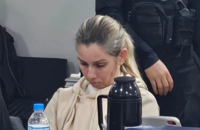 Começa o júri de mulher acusada de matar o marido e esconder corpo em freezer.