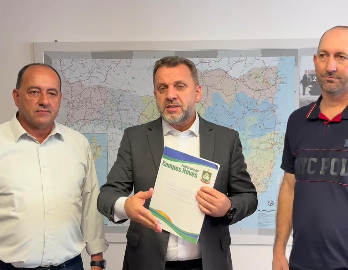 Prefeito de Campos Novos trata de demandas de infraestrutura em Florianópolis.