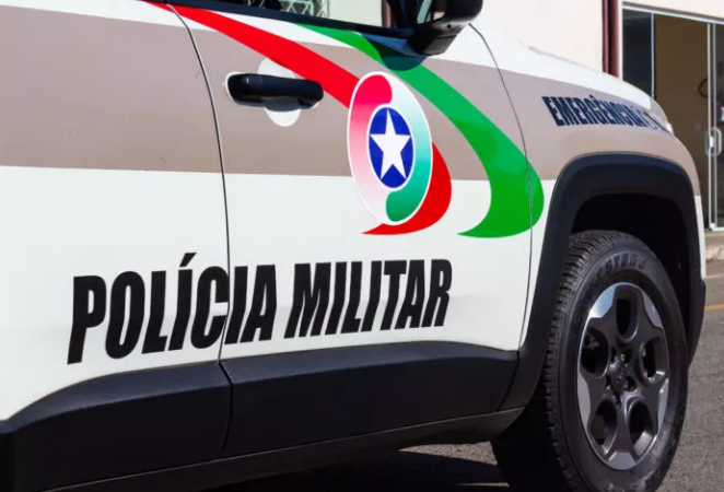 Polícia Militar cumpre dois mandados de prisão no Centro de Campos Novos