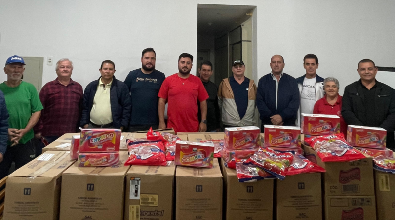 Prefeitura entrega doces à UNICAMPO para ações de Natal nos bairros