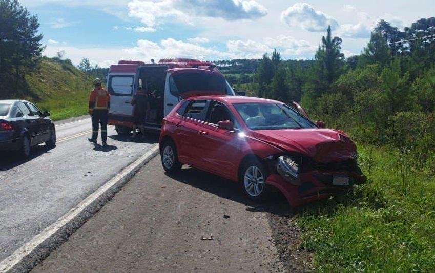 Acidente na BR-282 deixa duas crianças feridas em Campos Novos