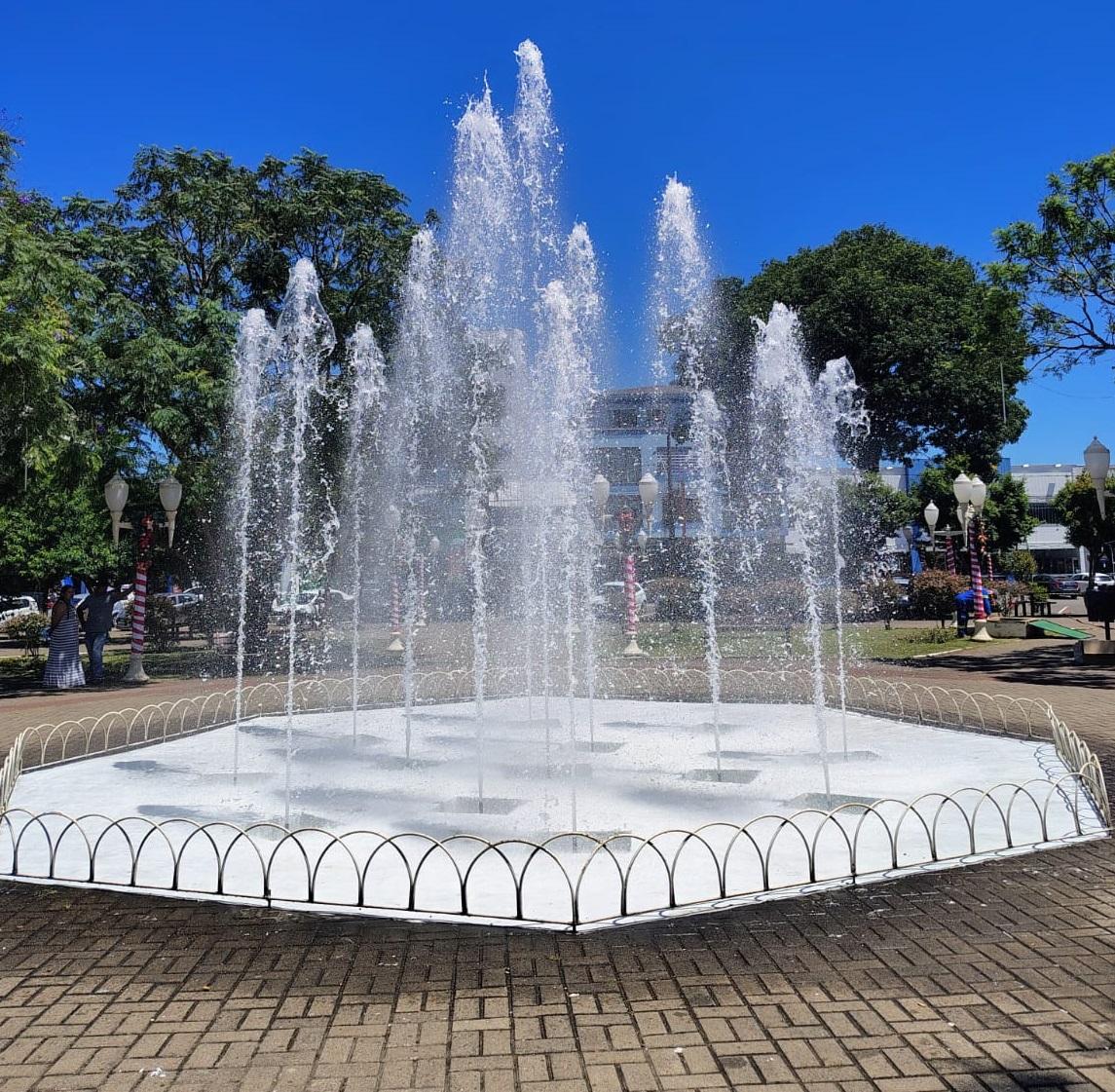 Parceria viabiliza reativação do chafariz da Praça Lauro Müller em Campos Novos