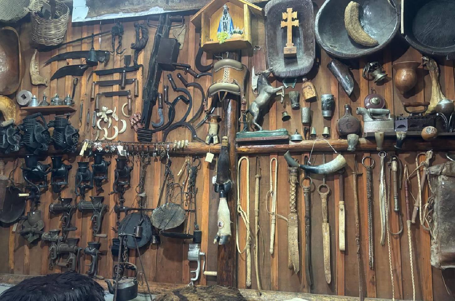 Memorial virtual do Galpão “Caipora Viu” reúne cerca de mil peças do patrimônio histórico de Campos Novos