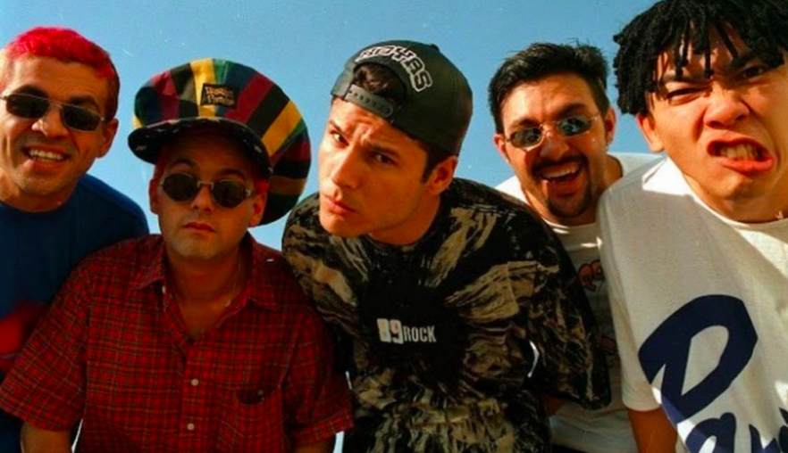 Primo de Dinho explica decisão da família de transformar cinzas dos Mamonas em árvores.