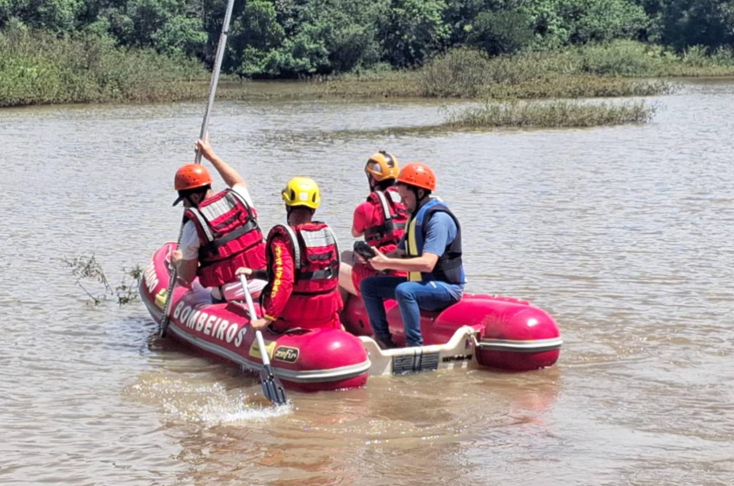SAMAE realiza batimetria no Rio São João para futura instalação de nova captação de água