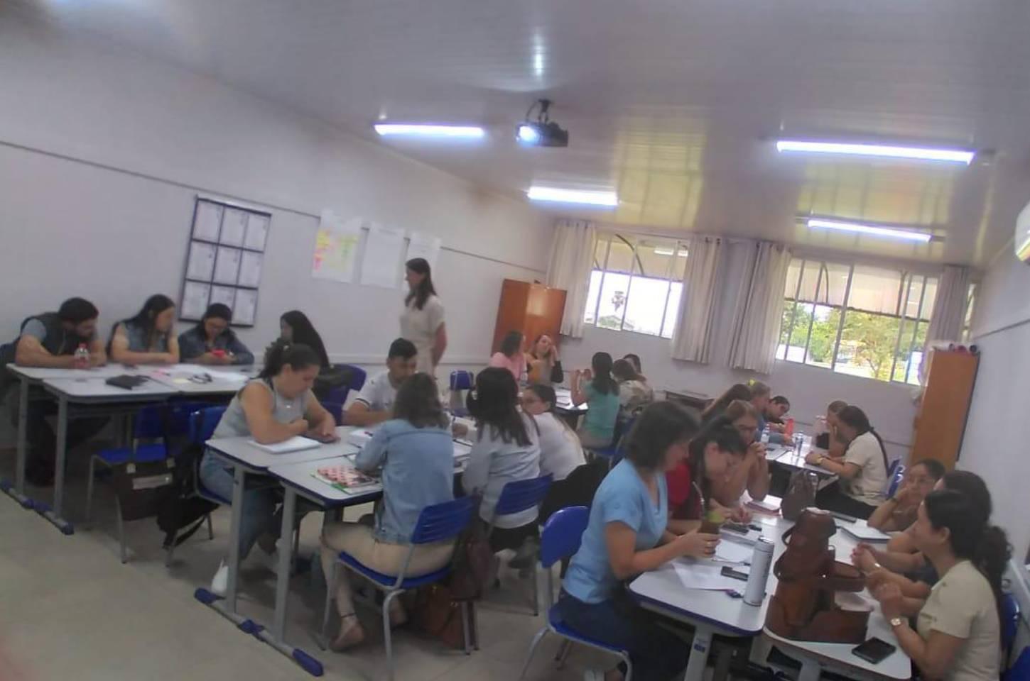 2º Encontro de Formação do Programa Alfabetiza Santa Catarina reúne educadores em Campos Novos