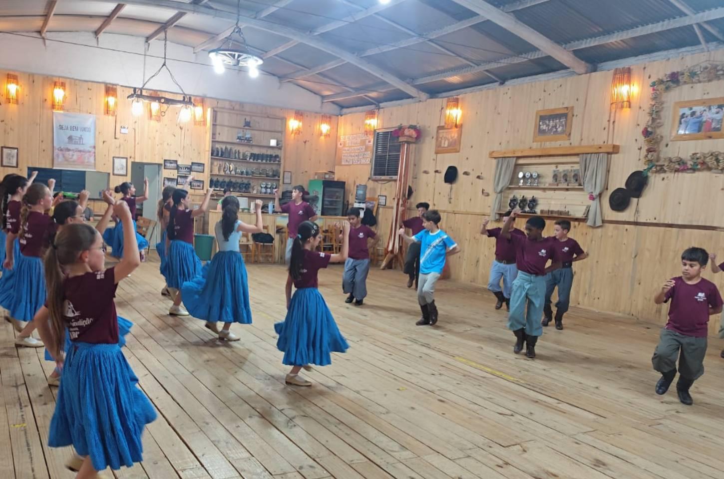 Celeiro da Tradição abre portas para novos integrantes da comunidade