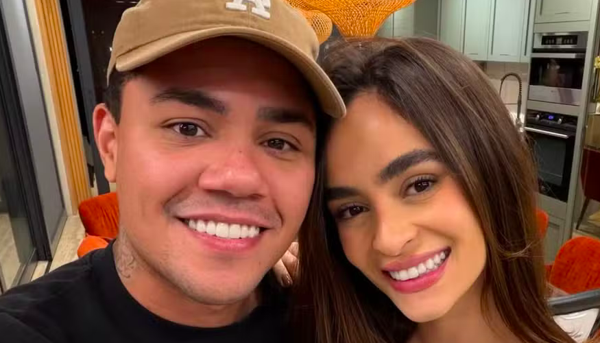 Felipe Araújo vive contagem regressiva para casamento e revela detalhes da lua de mel: 'Não conheço o país'