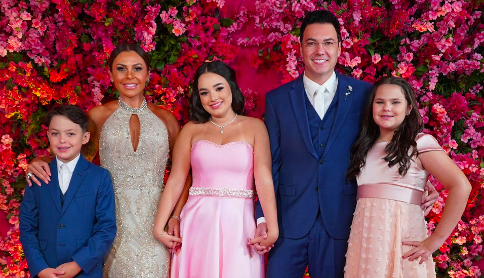 Vinícius, da dupla com João Bosco, faz festa de R$ 3 milhões para a filha