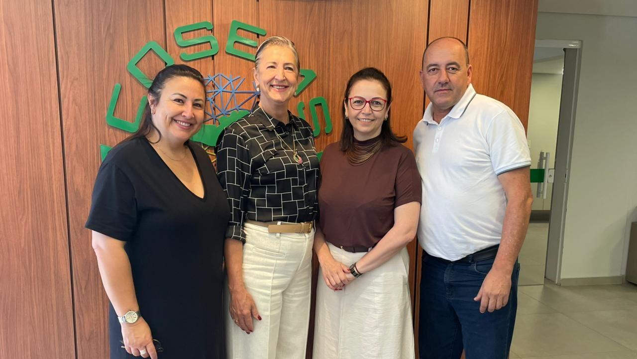 Prefeito Dirceu Kaiper e equipe alinham ações no COSEMS SC