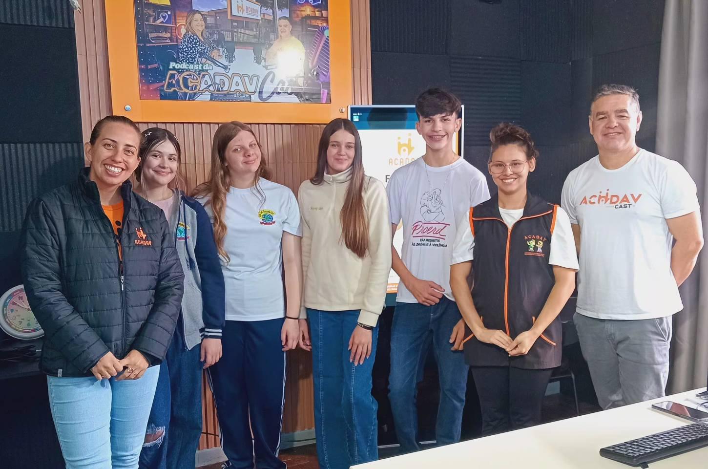 Projeto “Faça-se Inclusão” da ACADAV amplia acesso à comunicação para pessoas cegas e surdas em Campos Novos