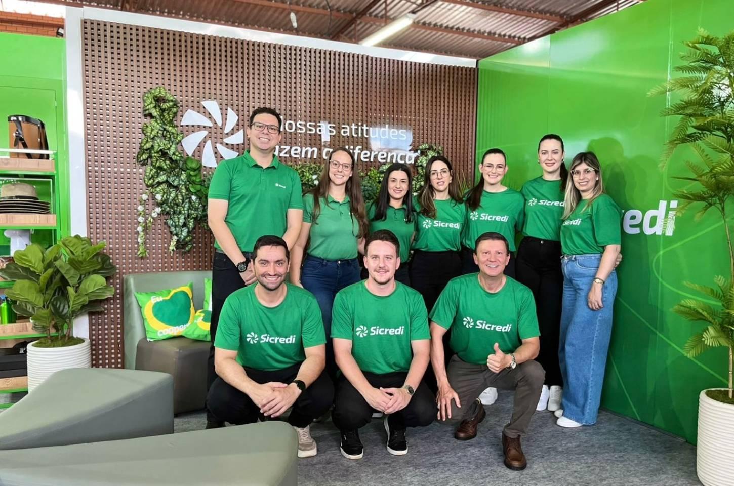 Sicredi participou da ExpoCampos 2026 reforçando compromisso com o desenvolvimento local