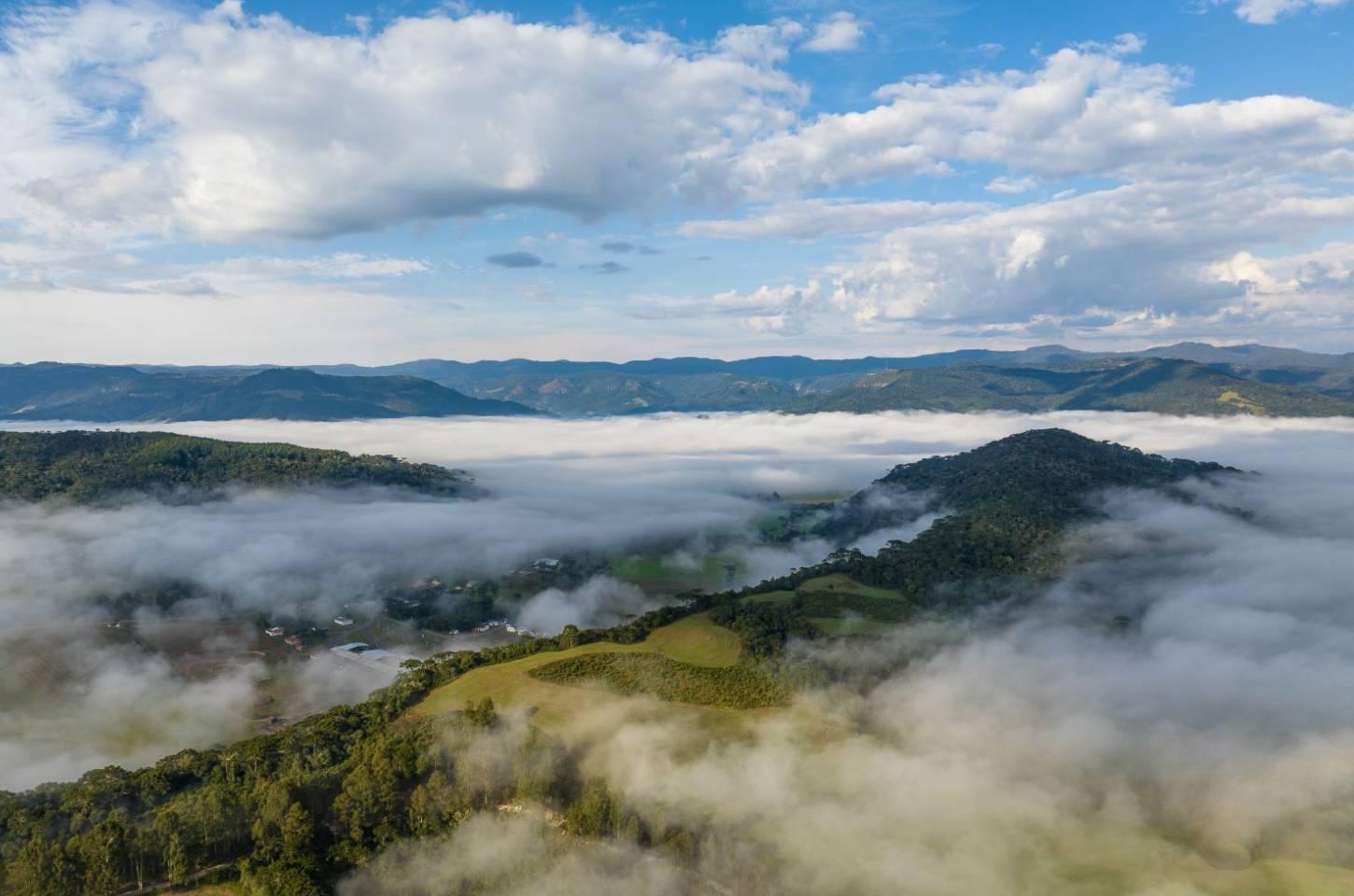 Frio intenso segue em Santa Catarina e Defesa Civil alerta para geadas e temperaturas negativas nos próximos dias