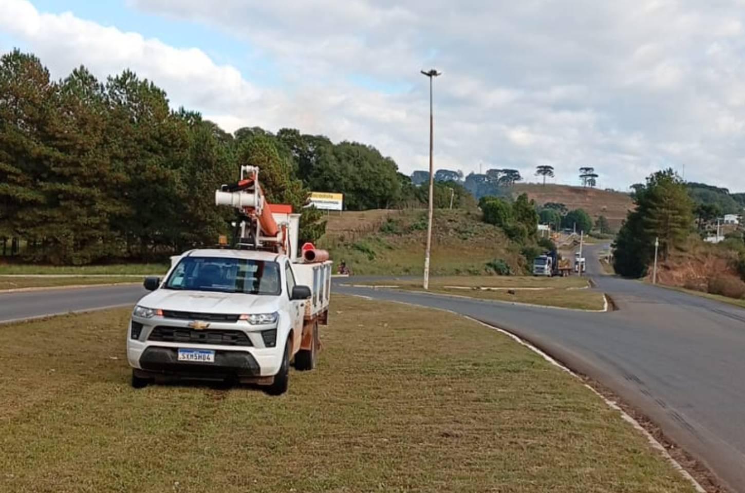 Prefeitura realiza melhorias na iluminação do Trevo do Itupitinga com instalação de lâmpadas de LED
