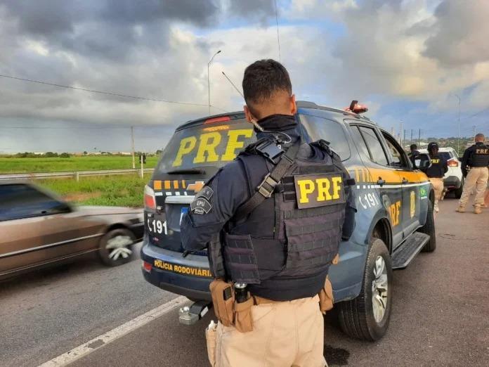 Homem é preso com placas falsas durante abordagem na BR-282, em Campos Novos