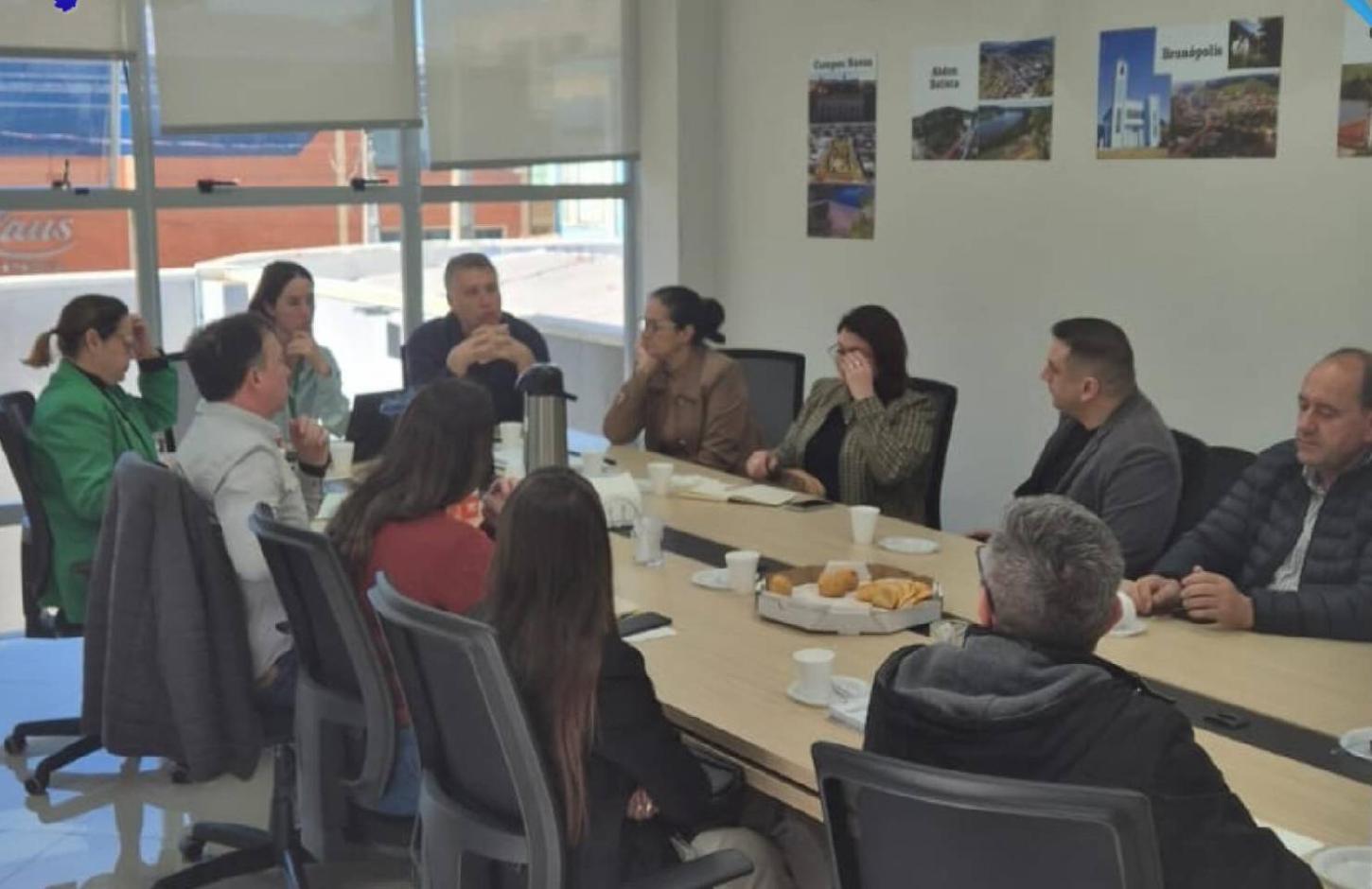 AMPLASC promove reunião técnica do Programa Avança SC