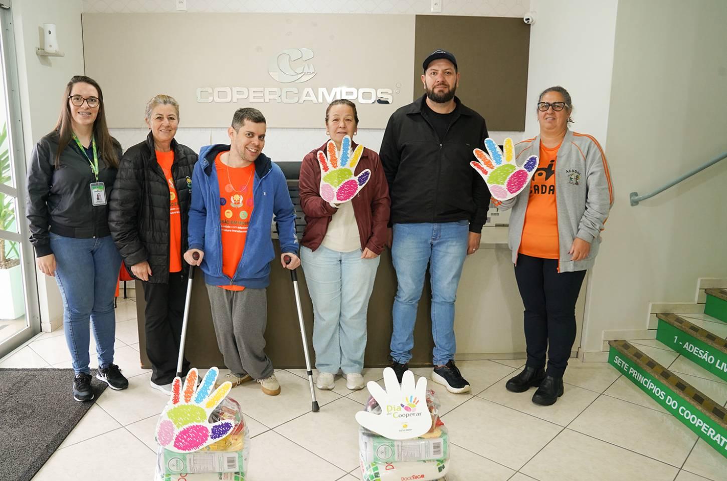 Copercampos arrecada 3 toneladas de alimentos em ação do Dia C