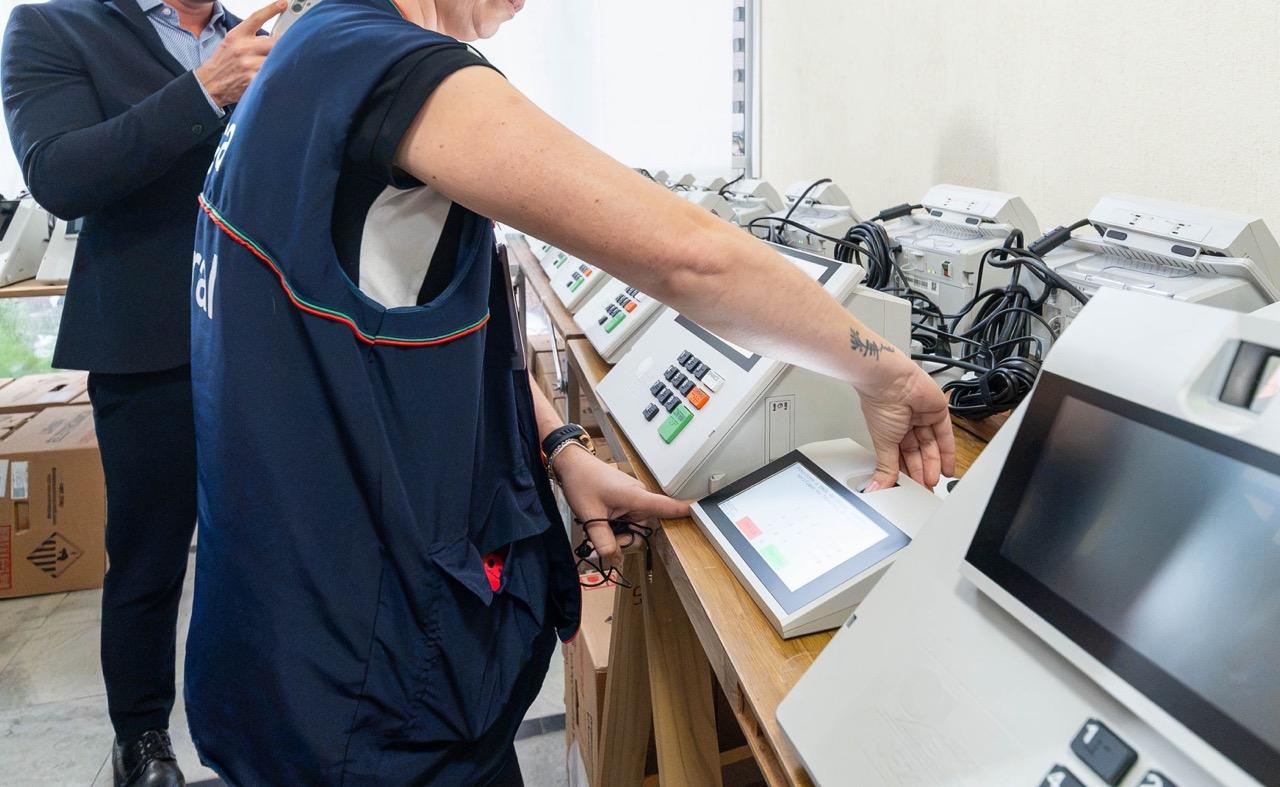 Quase 19 mil urnas eletrônicas serão utilizadas em SC