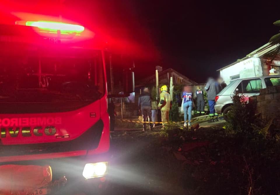 Incêndio em residência deixa duas pessoas mortas em Monte Carlo