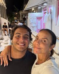 Ivete Sangalo celebra 17 anos do filho com declaração emocionante