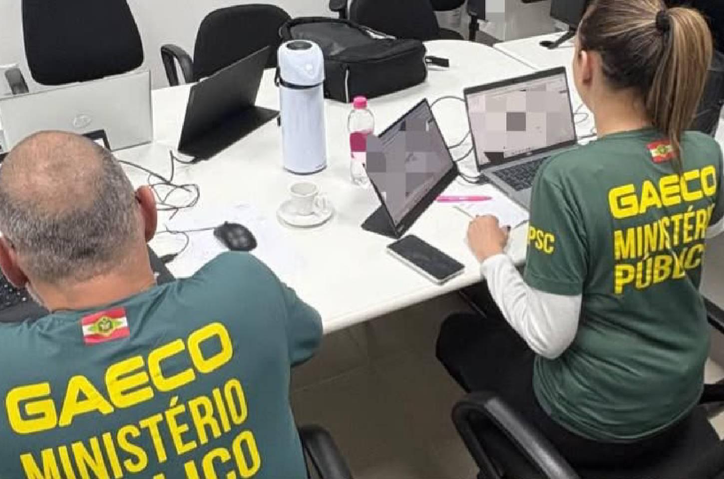 Operação “Simbiose” apura suposto esquema de direcionamento de contratos e desvio de recursos públicos em Monte Carlo