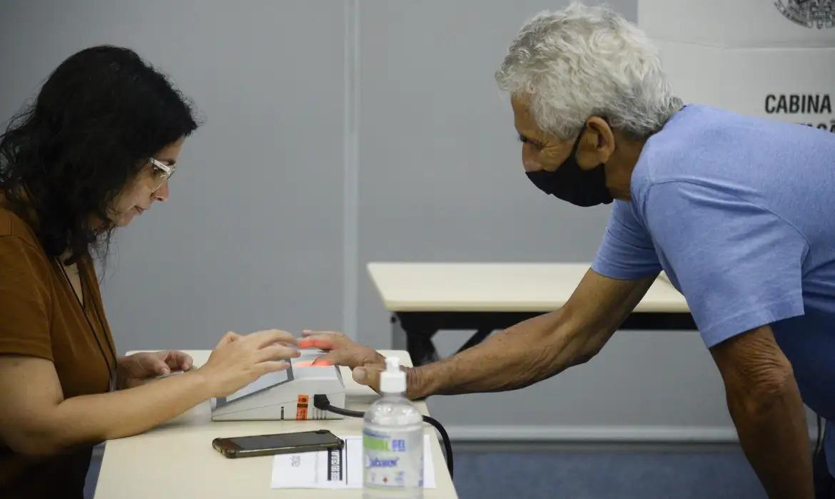 Voto facultativo de idosos com 70 anos ou mais pode definir eleições